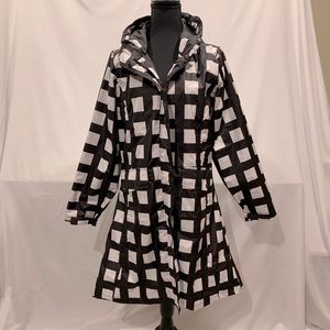 Black and white checked fitted rain jacket